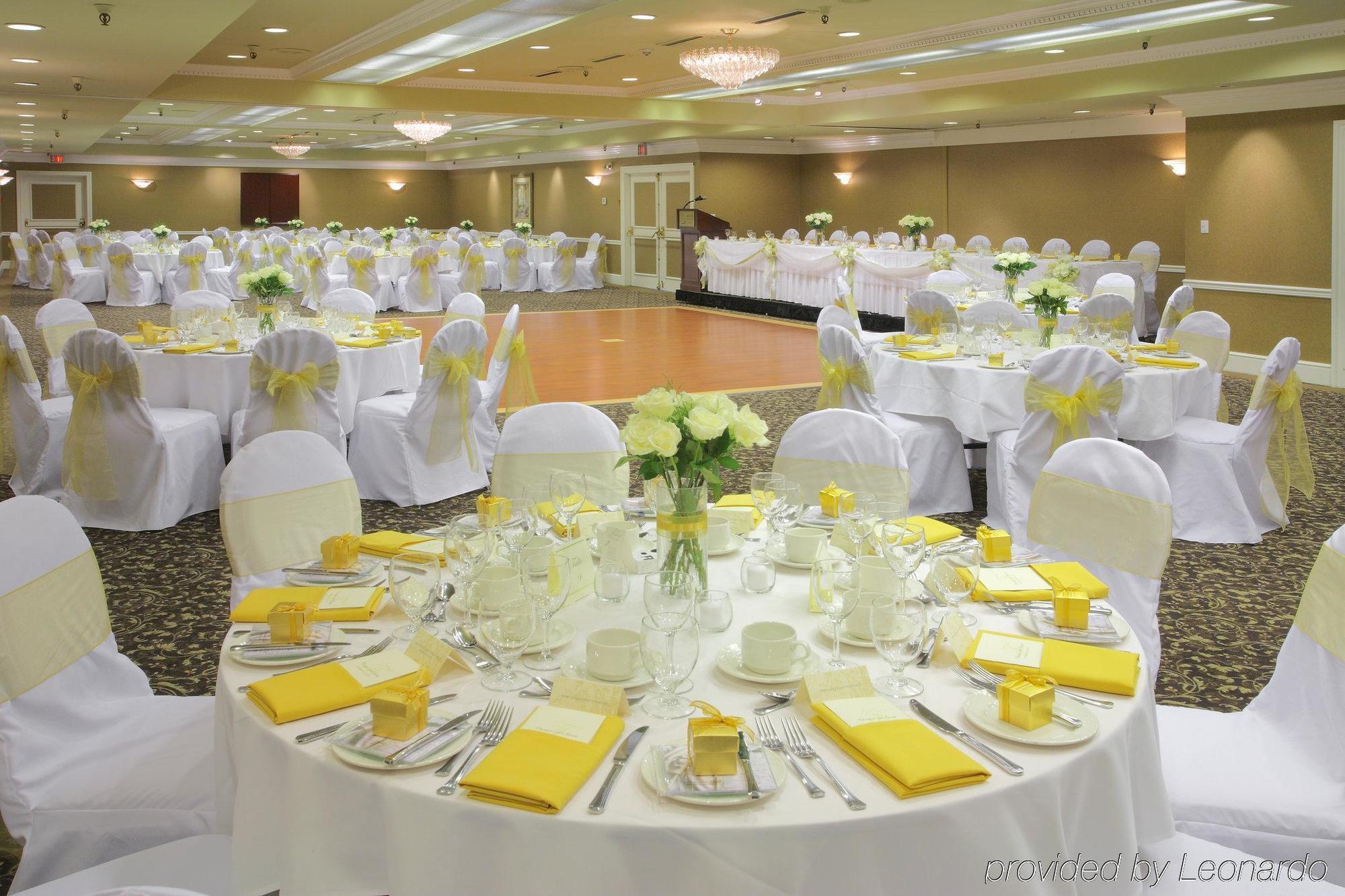 ויקטוריה Harbour Towers Hotel & Suites מראה חיצוני תמונה