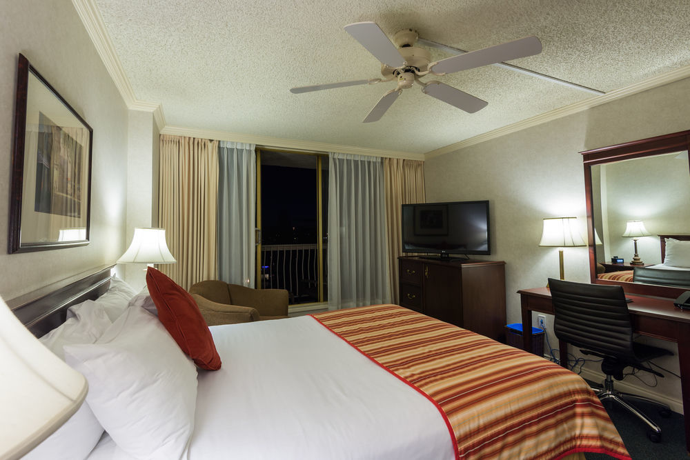 ויקטוריה Harbour Towers Hotel & Suites מראה חיצוני תמונה