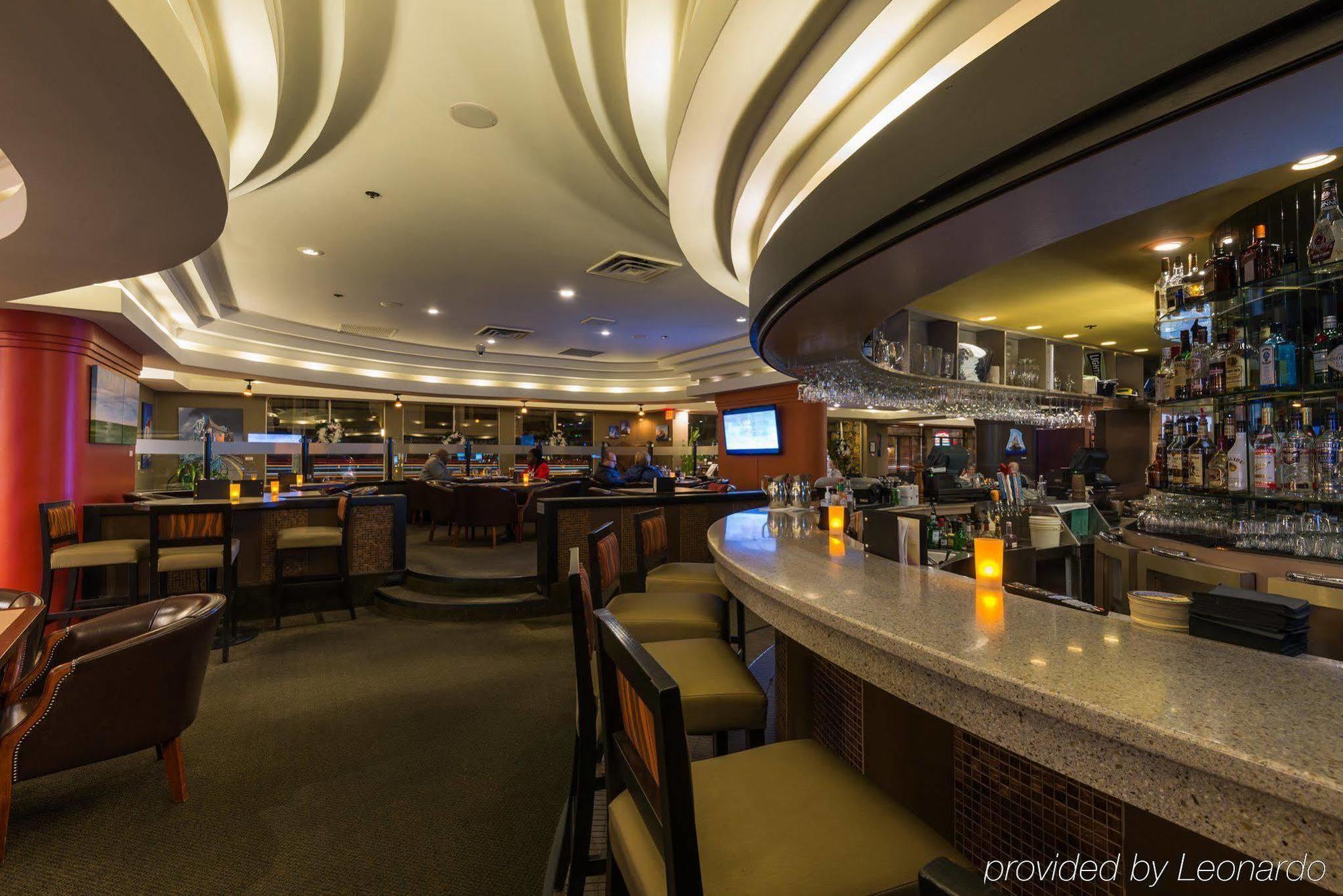 ויקטוריה Harbour Towers Hotel & Suites מראה חיצוני תמונה